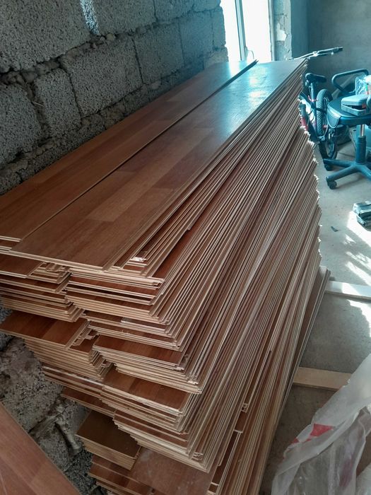 Ламинат, паркет 73 квадрат