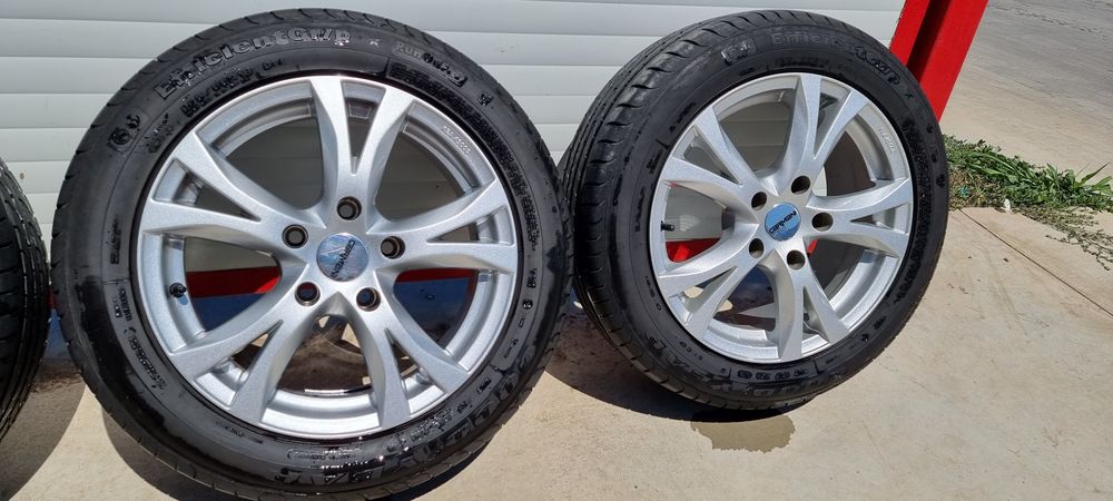Vand jenti cu cauciucuri de vara Goodyear r16