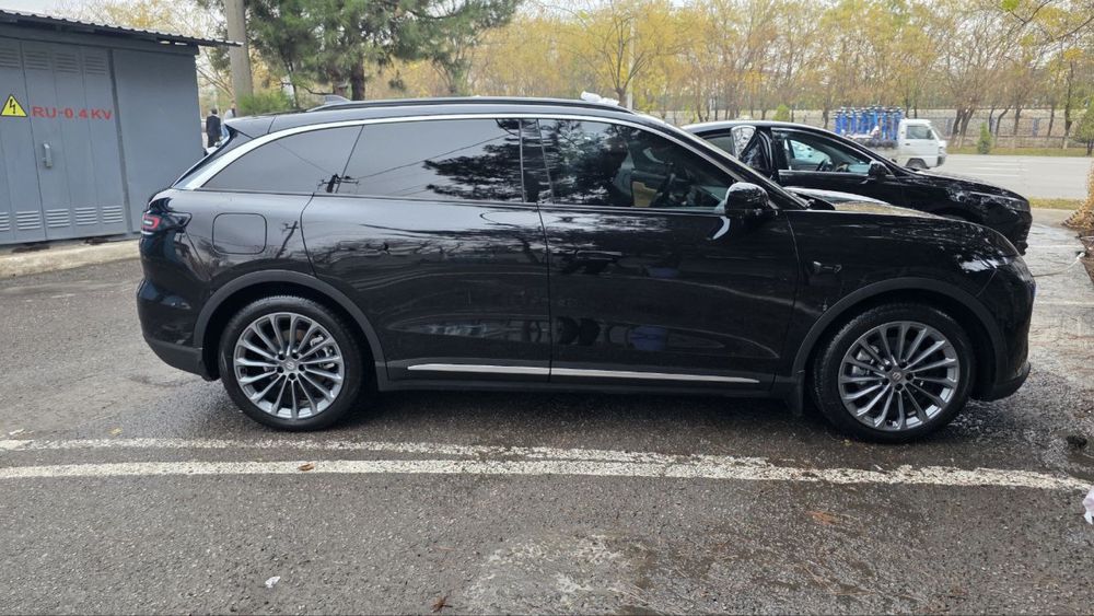 Продаю свой Leapmotor C11