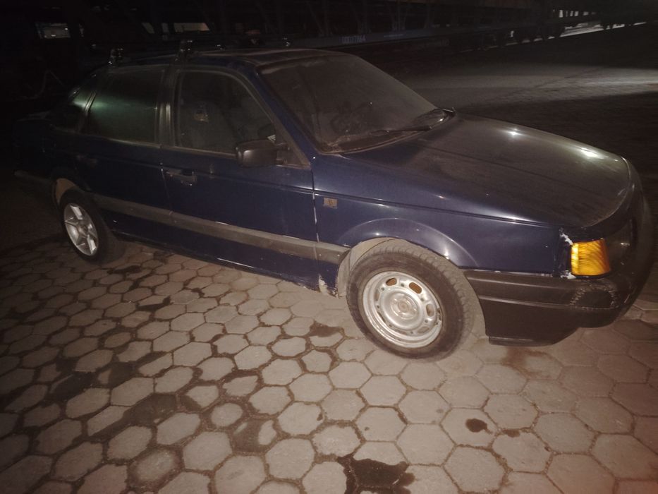 Продам машину марки пассат б3