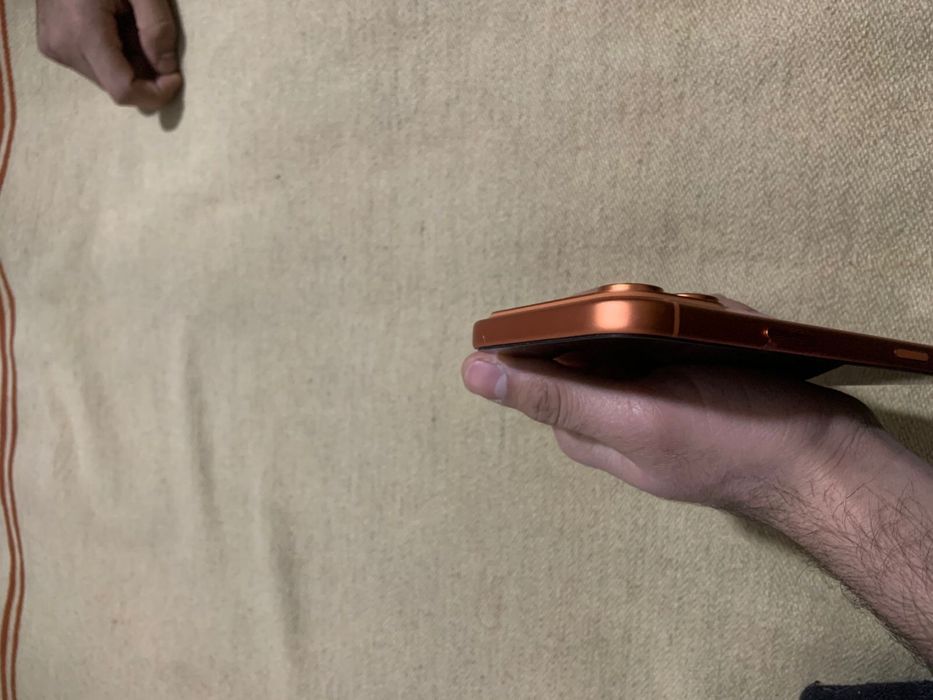 Продаю iPhone 17 Pro Max