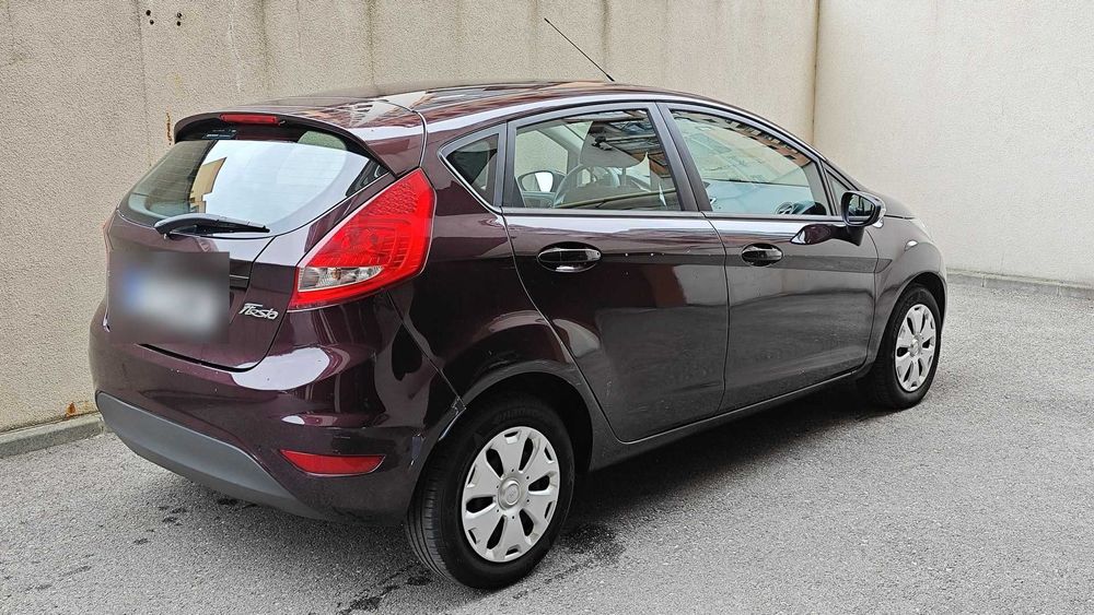 Ford Fiesta 1.4 TDCi 2009, vișiniu, 121.500 km reali, revizie nouă, ITP 2027