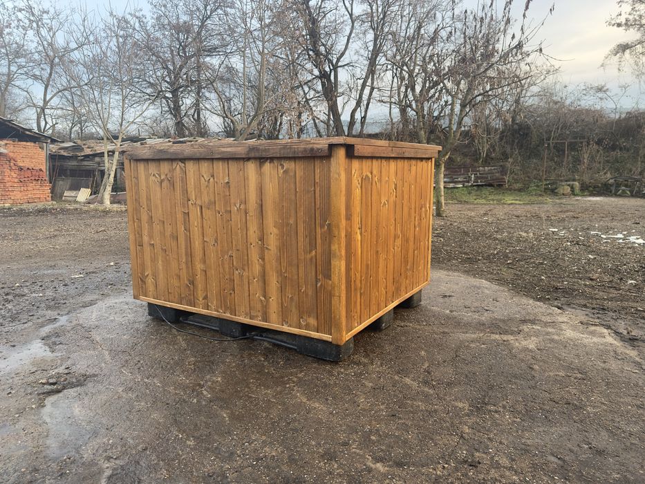 Ръчно изработен дървен мини басейн