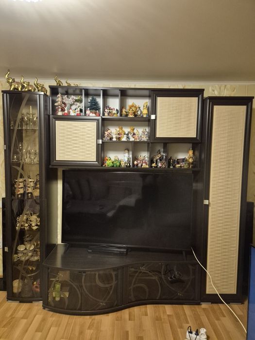 Стенка в гостиную