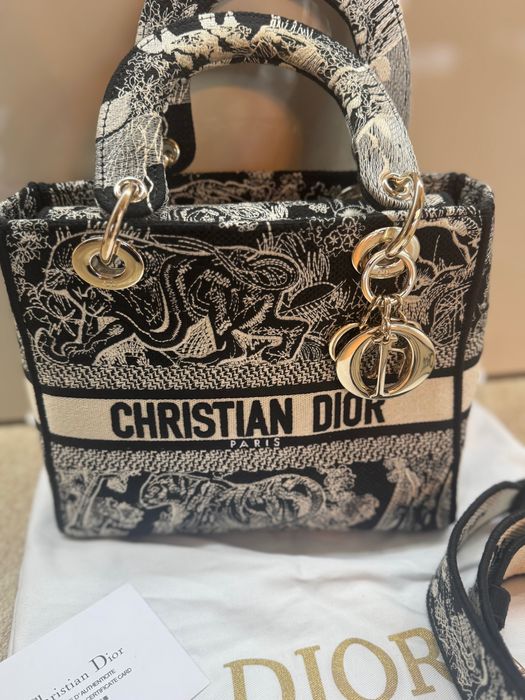 Дамска чанта нова