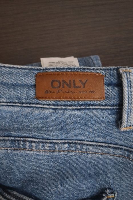 Blugi ONLY cu talie înaltă – efect de subțiere, fit feminin, mărimea 3