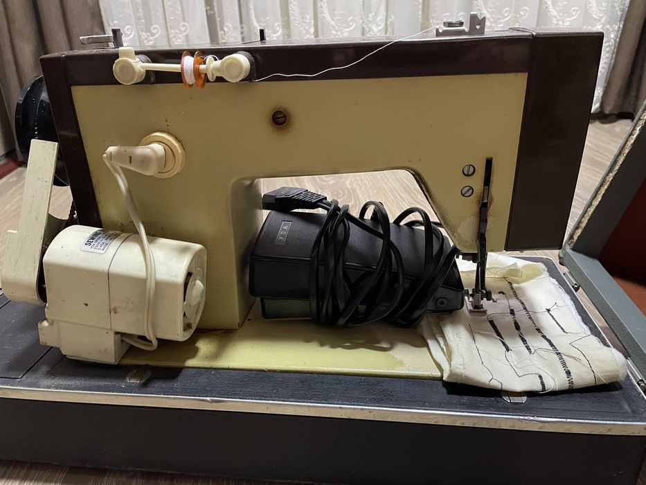 Швейная машинка Веритас