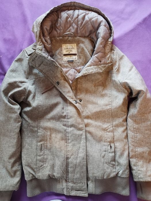 Geaca de iarna dama, Sublevel