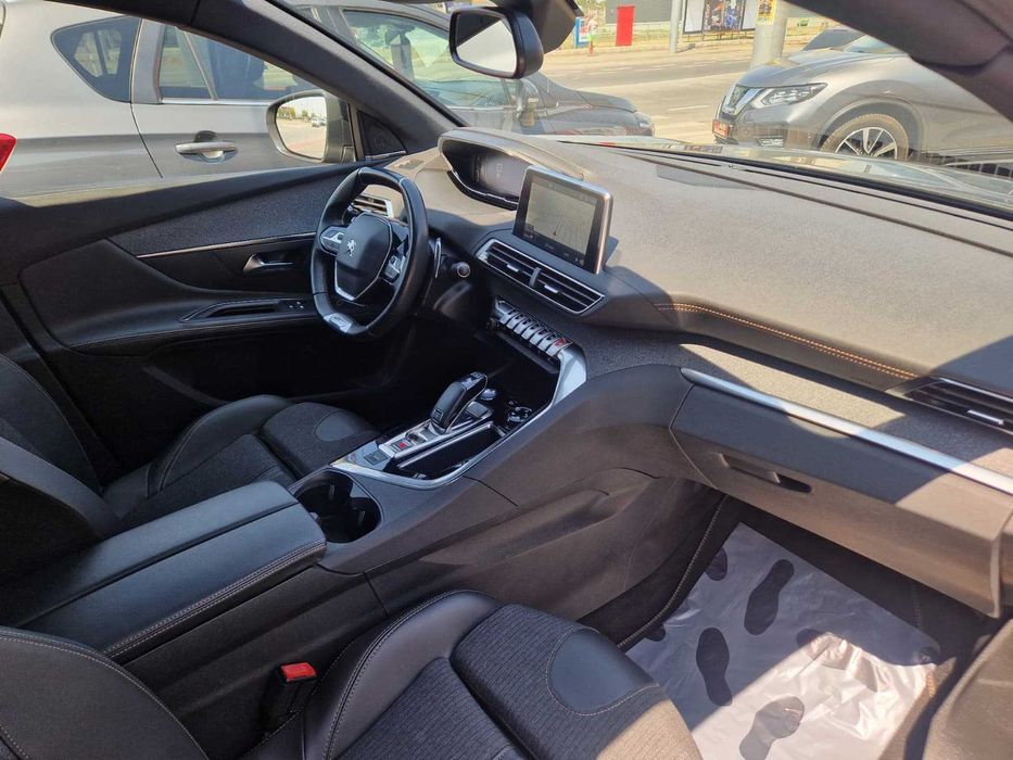Peugeot 5008 1.6 PureTech 181 CP 2020 Automat/GT-line/Led/Piele/Navigatie/Camera/Panoramic/I-Cockpit/Focal/Jante 18./7 Locuri/TVA deductibil/