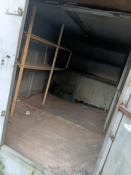 Продам гараж 2×3
