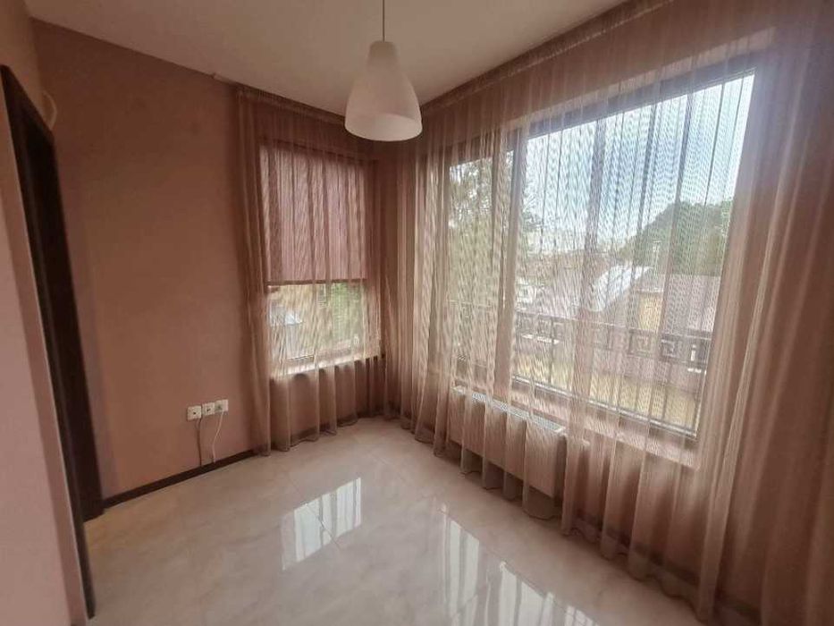 Тристаен ап. под наем в кв. Надежда 2