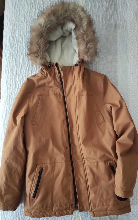 Продавам зимно яке Urban Classics размер S