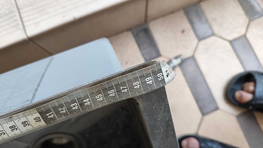 Продам кухонную мойку из нержавеющей стали