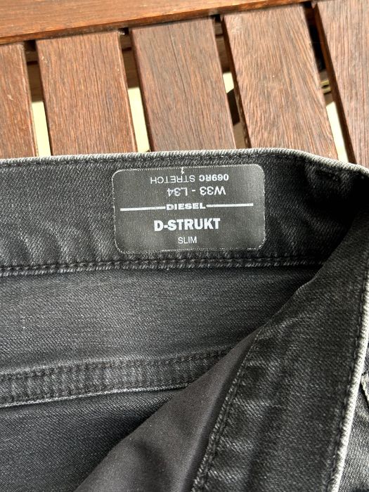 Мъжки дънки Diesel (D-Strukt Slim Fit) - размер W33 / L34, Отлично състояние