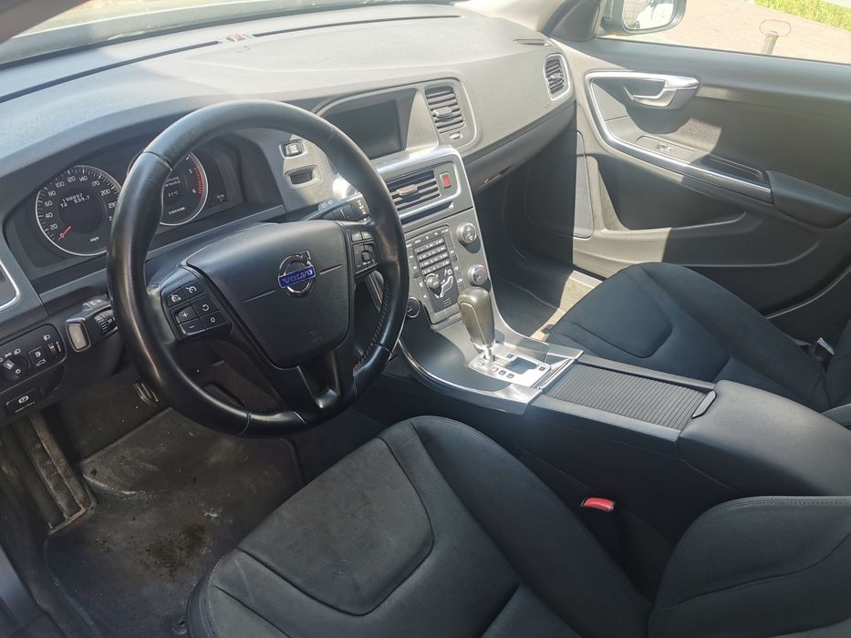 Волво V60 На части