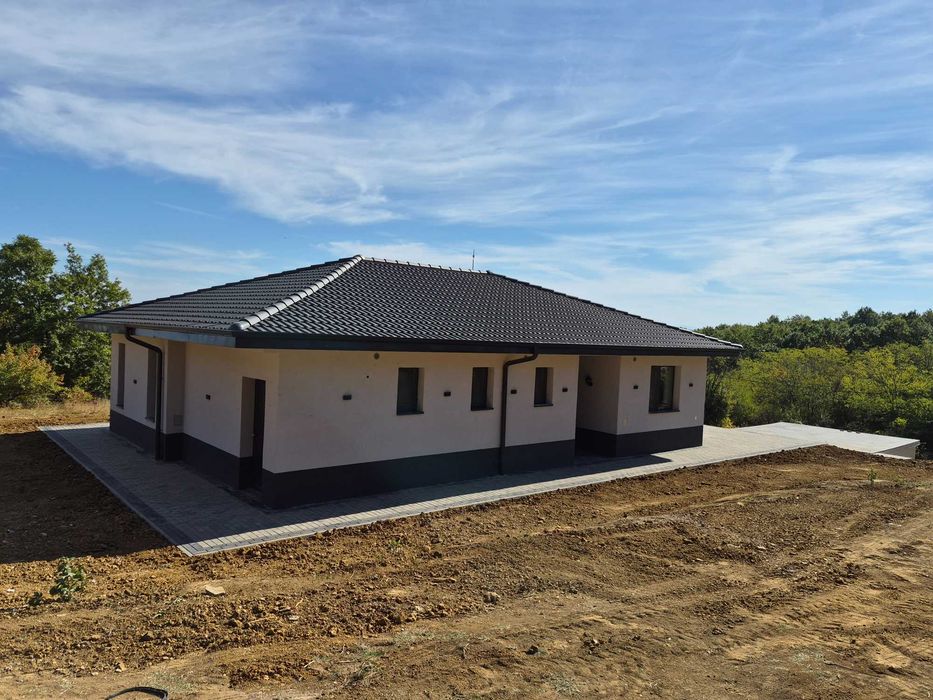 Продавам чисто нова къща в с. Керека,  общ. Дряново,  на 16 км. От Велико Търново