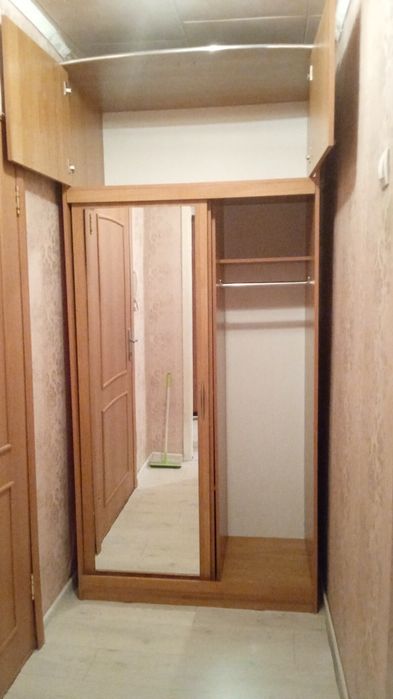 Шкаф купе с зеркалом