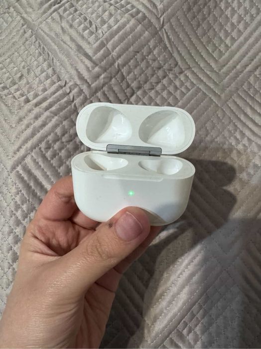 Айподс 3 футляр