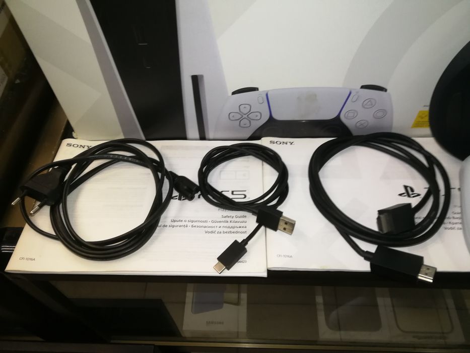 Sony PlayStation 5 Disc Edition PS5  ПЕРФЕКТЕН.