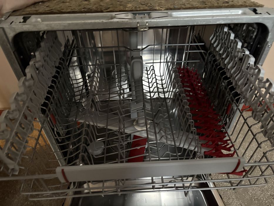 Masina de spalat vase 60cm