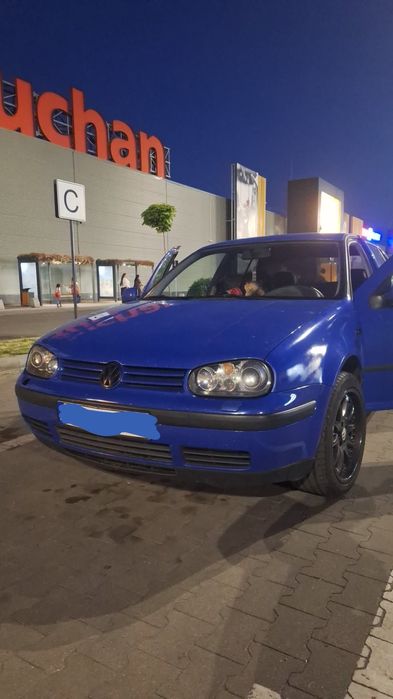 Vând faruri cu lupă golf 4