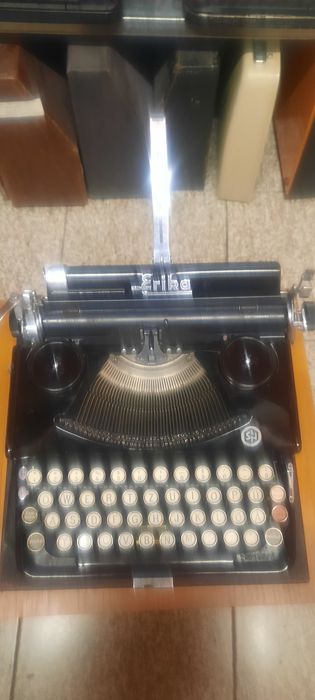 Mașină de scris Erika M-1935