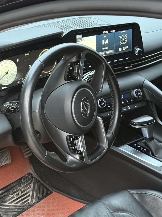 Продается hyundai elantra 2021