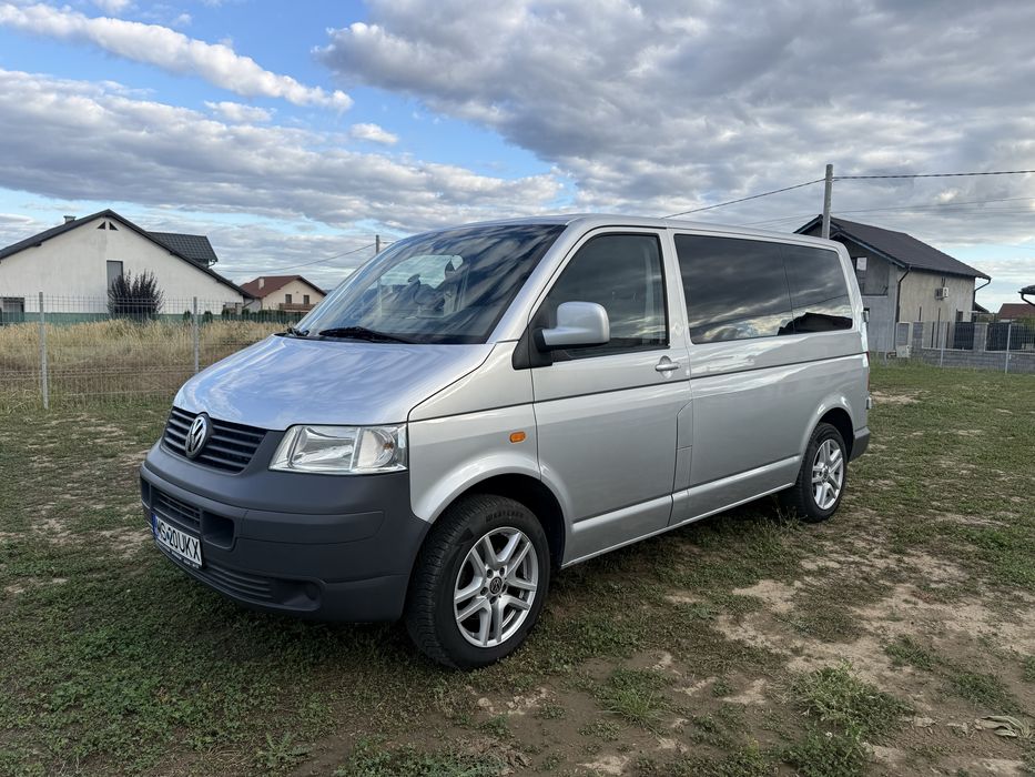 Volkswagen T5 8+1 locuri 1,9 TDI 105 CP