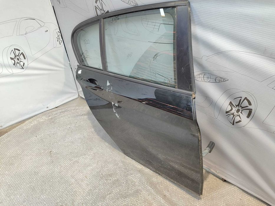 Ușă Spate Dreaptă BMW Seria 1 F20 Hatchback Negru Cod Culoare Schwarz II 668 2012 / [2011-2019] / 41525A2A398 (1D)