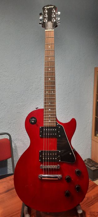 Электрогитара Epiphone Les Paul