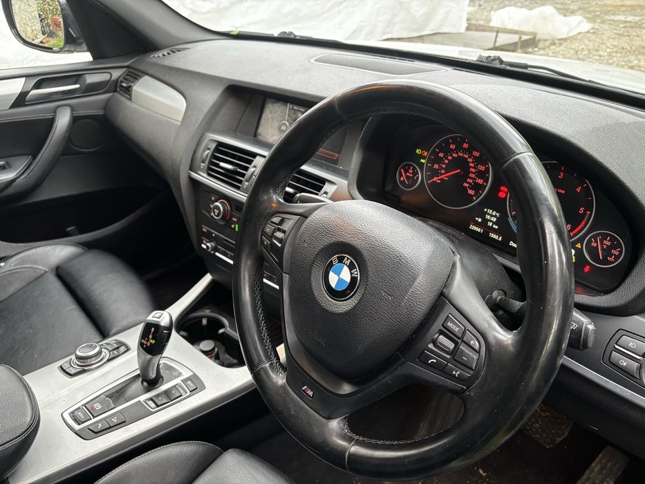 Dezmembrez Bmw X3 F25 non facelift M pachet 3.0 diesel N57 258 cai 230000 km N57D30A trapa panoramica carlig volan dreapta fata completa bot 300/0 0.5