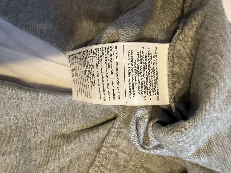 NIKE,къси панталони М размер.