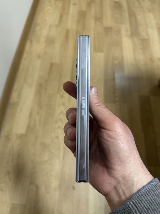 Samsung galaxy fold 5