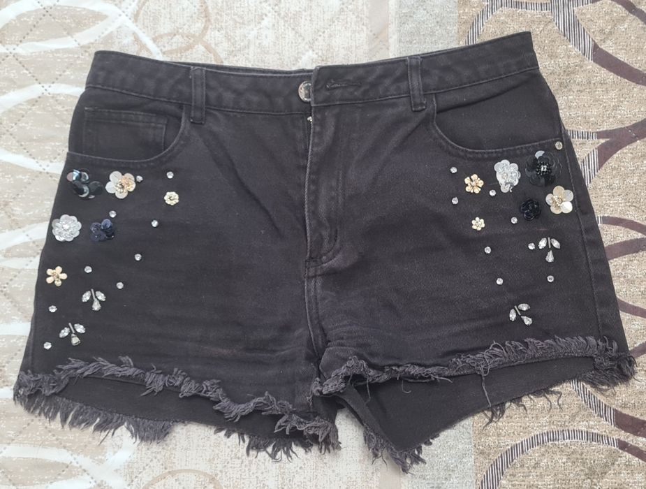 Дамски къси панталони