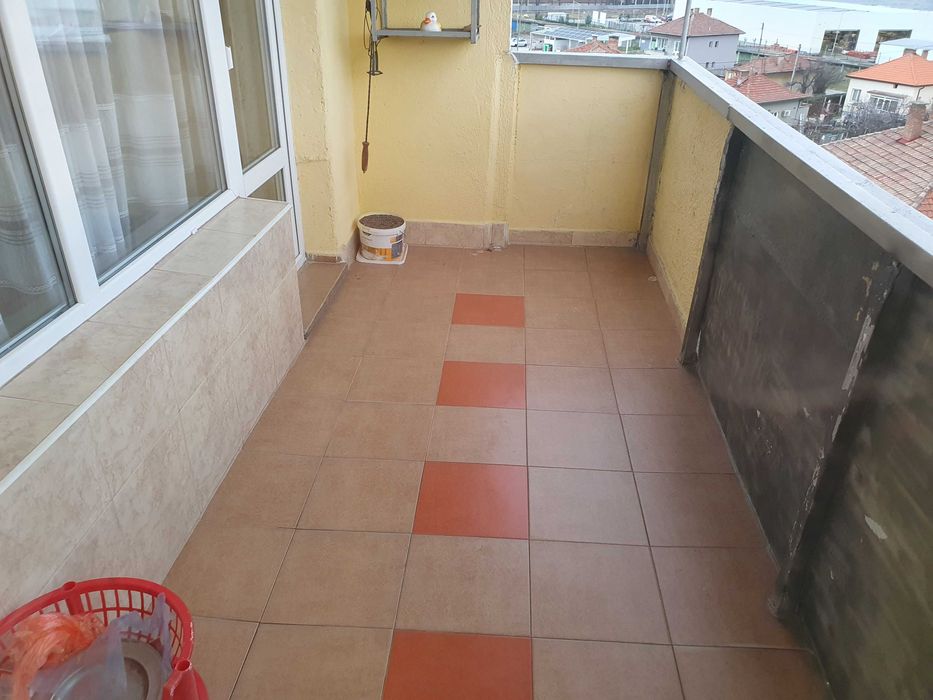 Продава се Двустаен апартамент в Казанлък - 83 кв.м за 894 €/кв.м - Снимка #1
