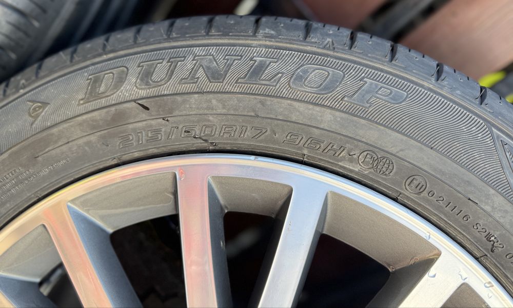 Jante Vw Tiguan Audi Q2 Q3 5x112   215/60/17 Dunlop Vara Noi