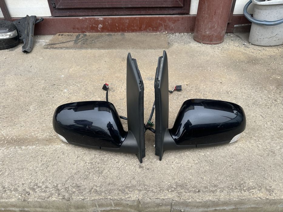 Огледало/Огледала за Фолксваген Туаран със ел прибиране!