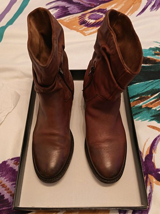 Cizme din piele naturala