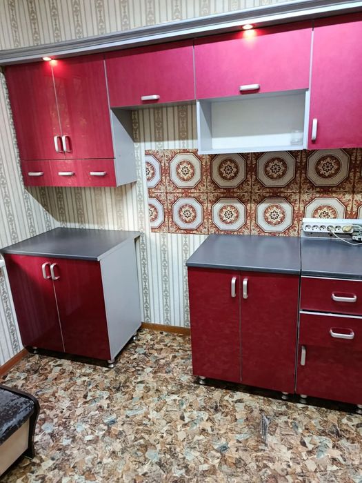 Срочно продам кухонный гарнитур
