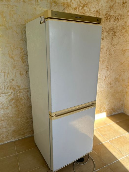 Продам холодильник в хорошем состояний.