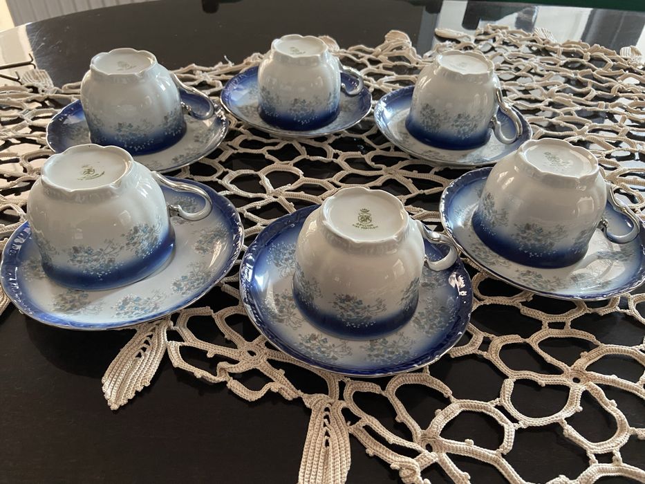 Serviciu cafea ceai din portelan.