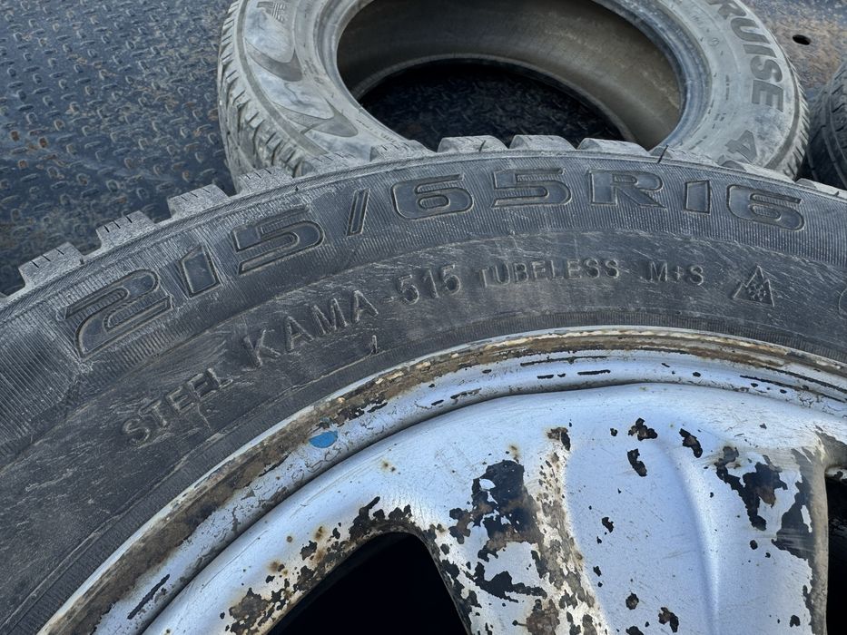 Продам 3 балона зимней резины