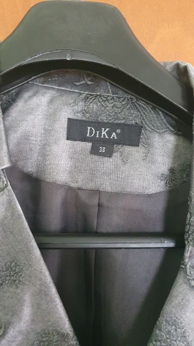 Дамско сако Dika 38ми размер