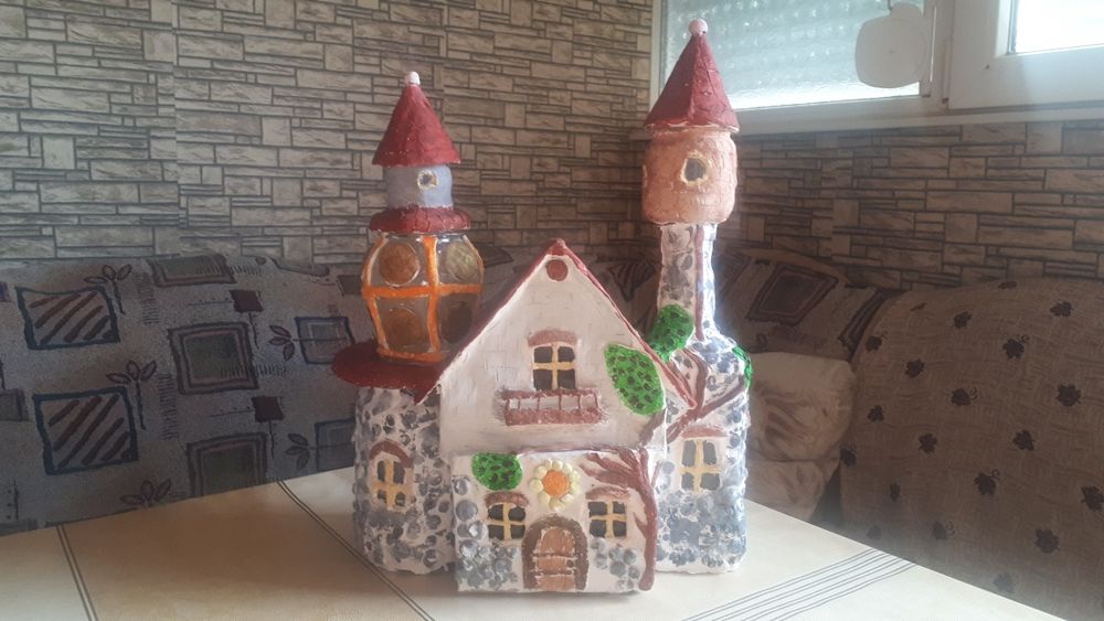 Декоративна къща.