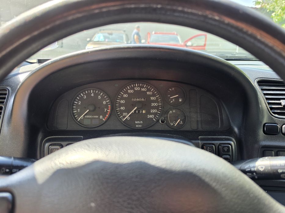 Vand Mazda 323f 1996