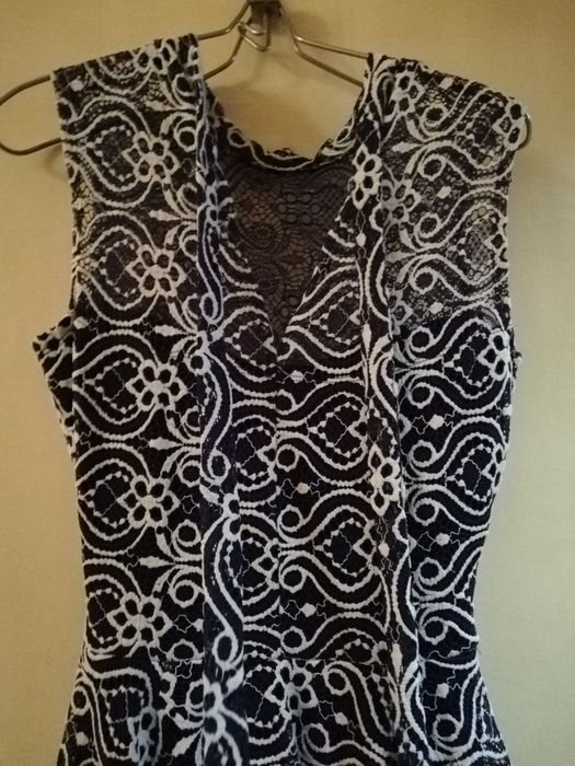 Красивое, кружевное платье