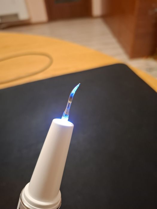 Машинка за чистене на зъбен камък