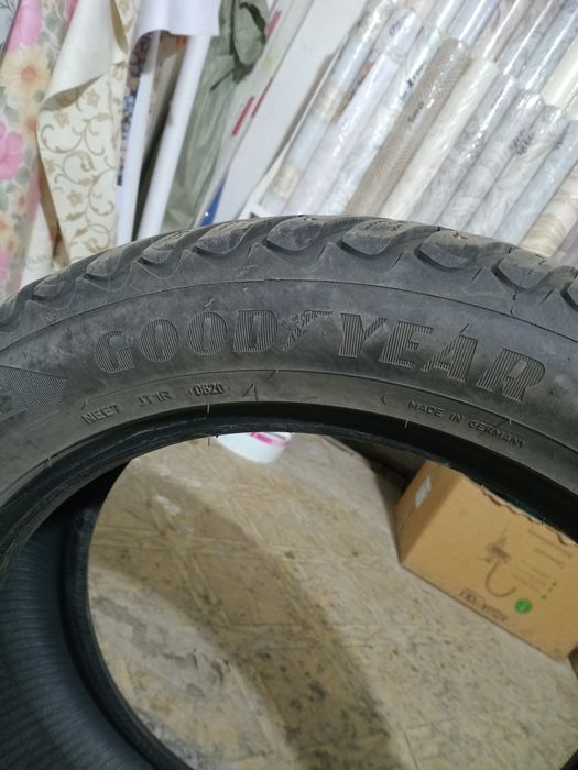 Продам зимние шины R 19.