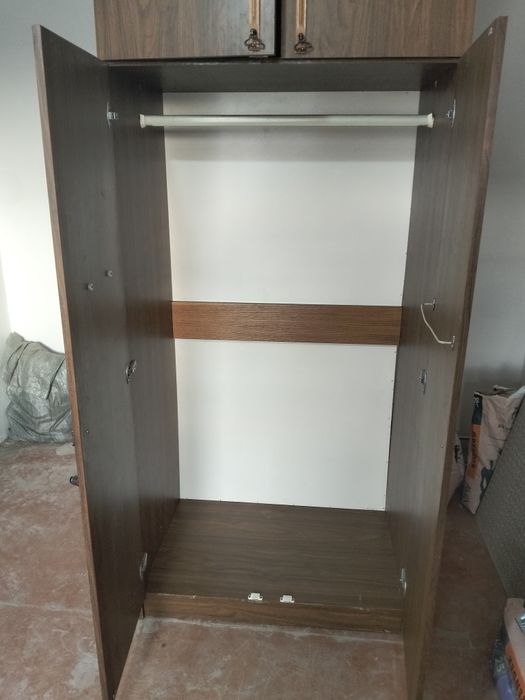 Шкаф  для  вещей.