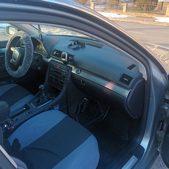 Vând Audi A 4 B 7 TDI